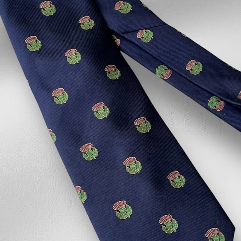Necktie Scottish Thistle, Scotland's Flower Elegant Tie, Purple Thistle Unisex